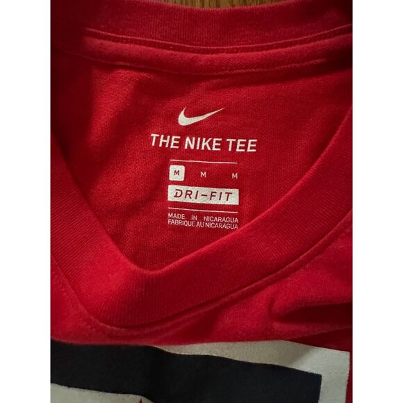University of Arizona NWT Medium Nike Dri Fit Red Long Sleeve Nike Tee - Picture 2 of 3